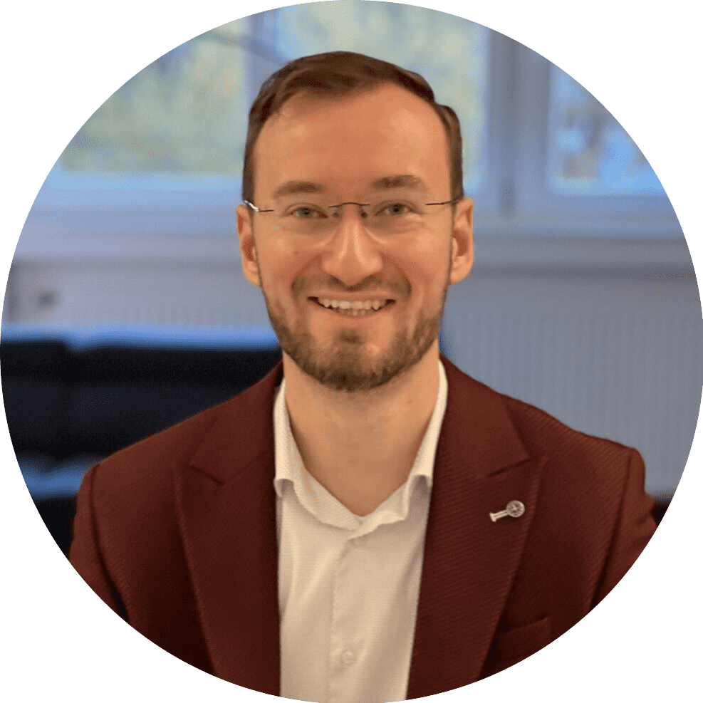 dr. Ábrahám Zoltán, a villámtréning előadója